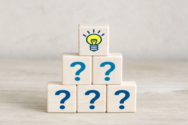 はてな・電球・気づく